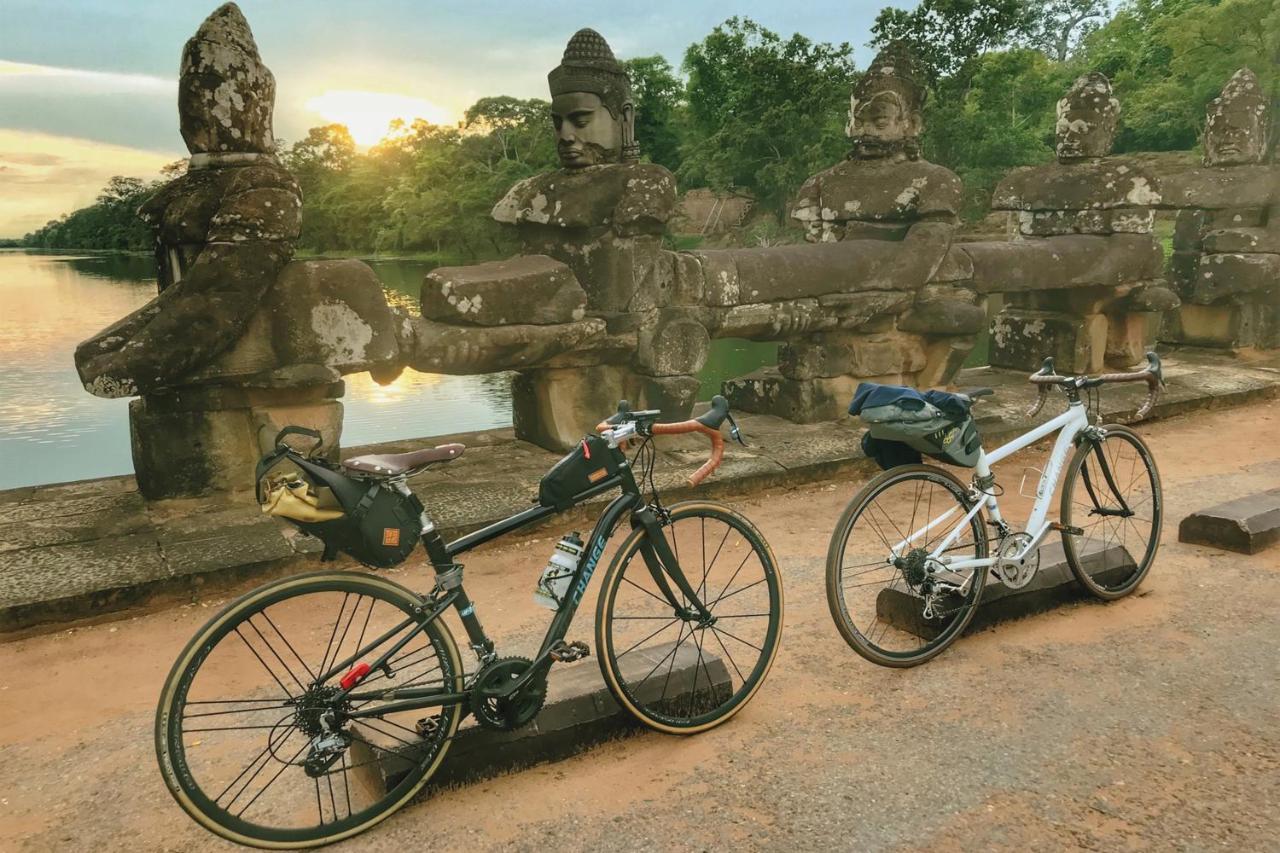 Отель Dragon Royal Angkor Сиемрип Экстерьер фото